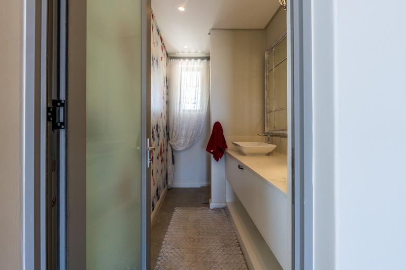 5 Bedroom Property for Sale in Pinnacle Point Golf Estate Western Cape